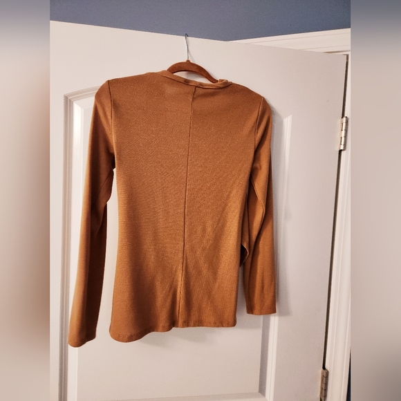 1. State shirt. Color Brown, Size Small - Picture 3 of 9